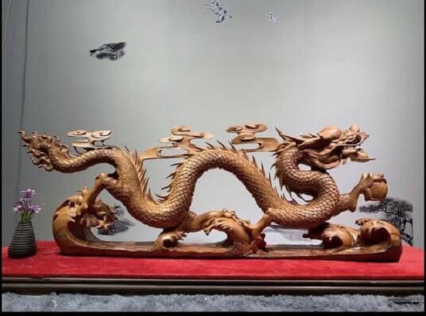 Dùng hình ảnh, tượng con giáp Tết để trang trí