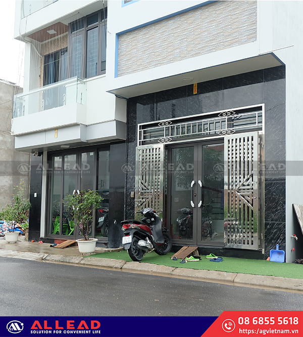 cửa ra vào 4 cánh đẹp