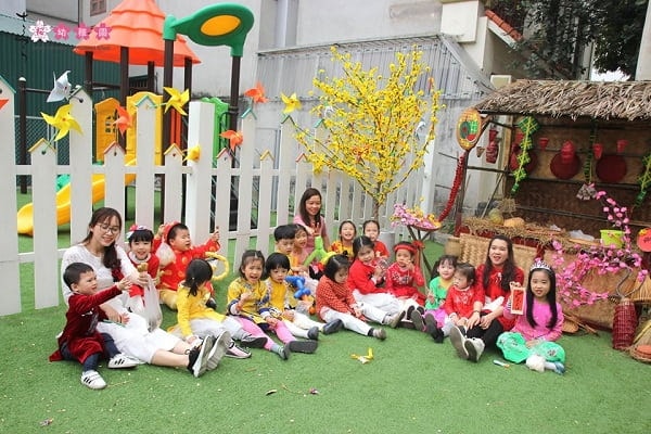10+ Cách Trang Trí Cửa Lớp Mầm Non Ngày Tết Đẹp Lung Linh