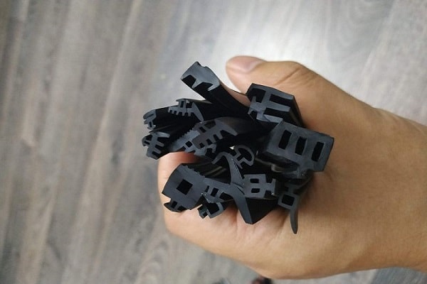 Gioăng Cao Su Cửa Nhôm Kính Và Ứng Dụng Trong Sản Phẩm