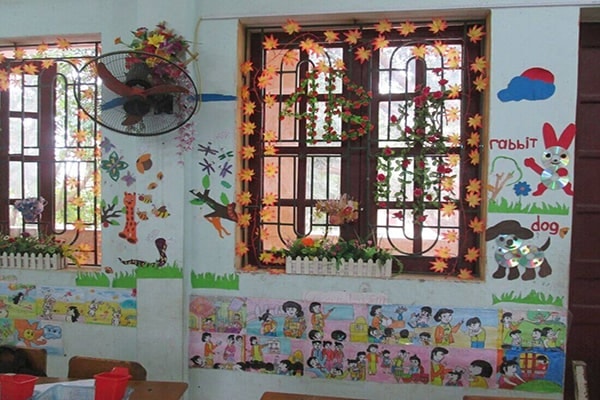 12 Cách Trang Trí Cửa Lớp Học Sáng Tạo Và Đẹp Mắt